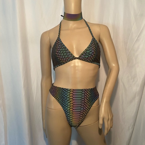 Two piece Rainbow and Reflective bikini set - Picture 3 of 8